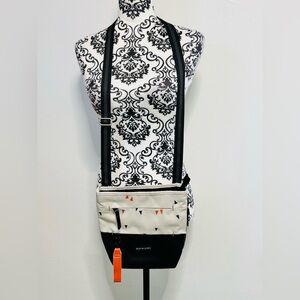 Sherpani Sadie | Crossbody Bag